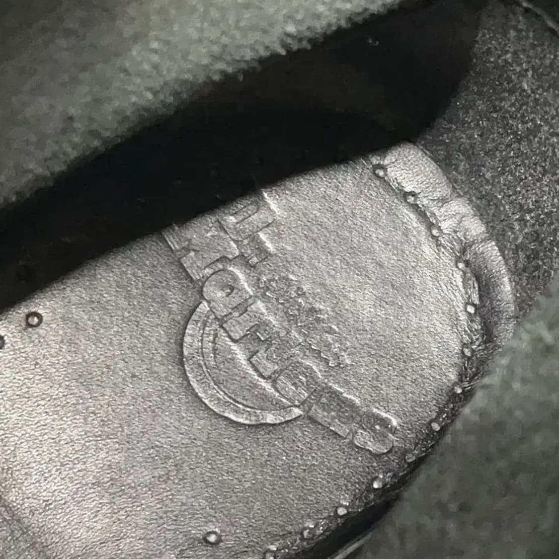 닥터마틴 1460 8홀 모노 워커 부츠 UK7 E00953 상품이미지6