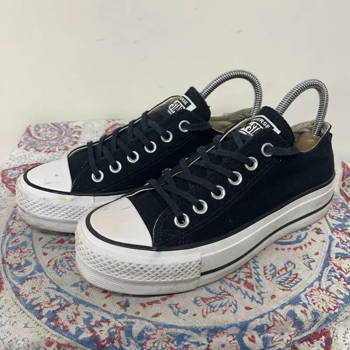 컨버스 척테일러 올스타 리프트 스니커즈 230 E00944 상품이미지1