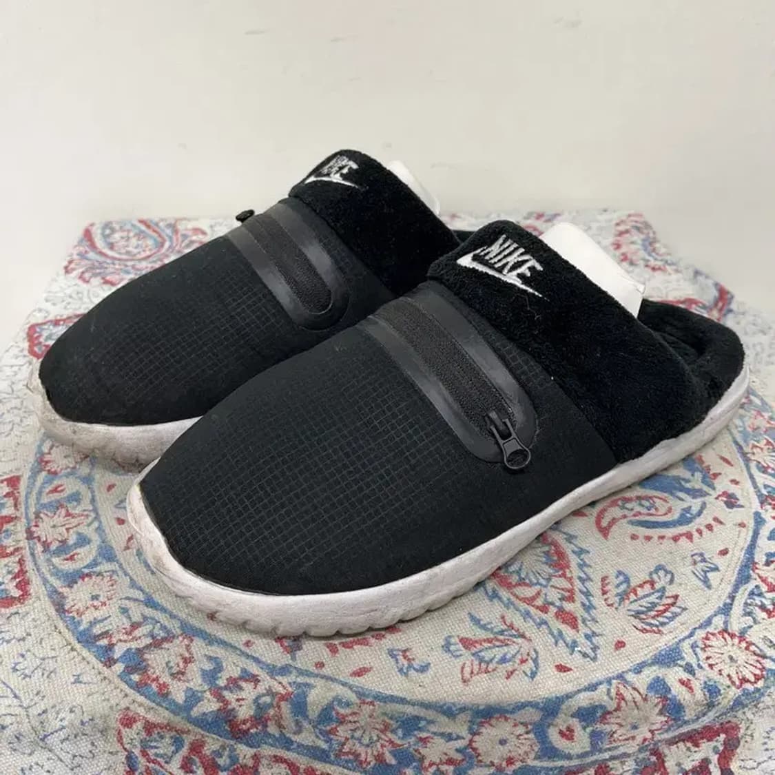 나이키 버로우 털 슬리퍼 250 E00968 상품이미지1