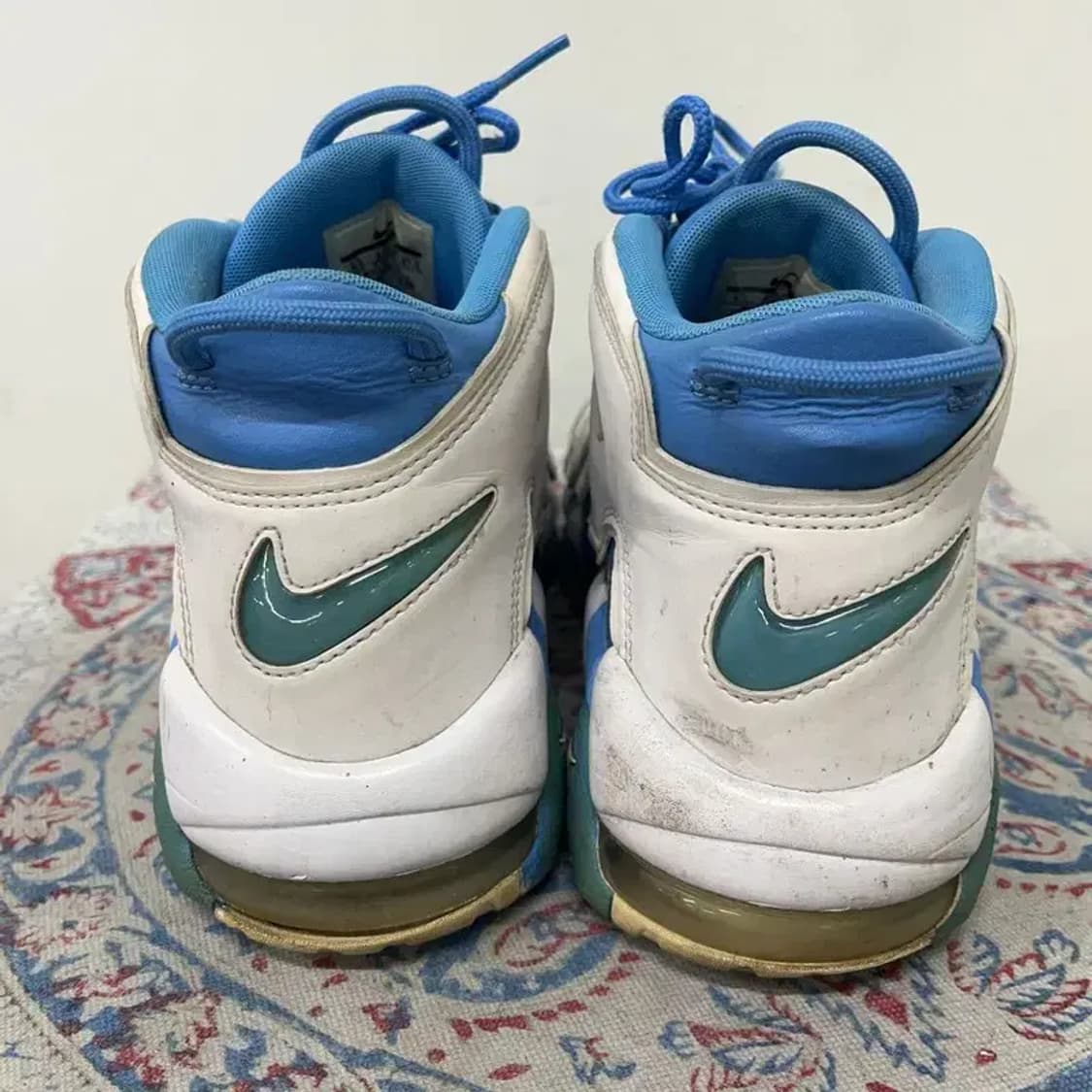 나이키 업템포 유니버시티 블루 스니커즈 275 E00971 상품이미지2