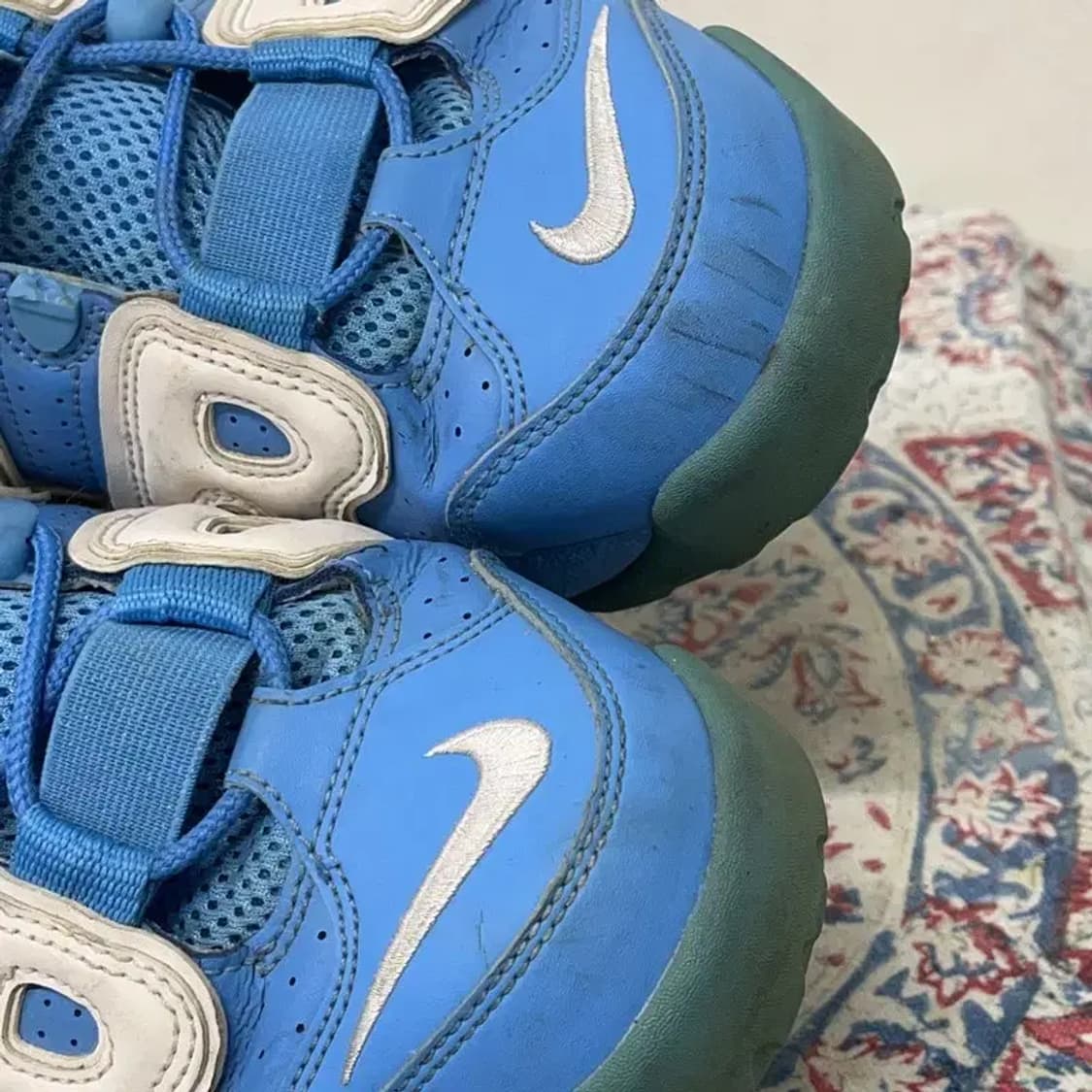 나이키 업템포 유니버시티 블루 스니커즈 275 E00971 상품이미지6