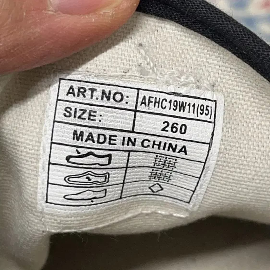 슈펜 블랙 캔버스 스니커즈 260 E00979 상품이미지5