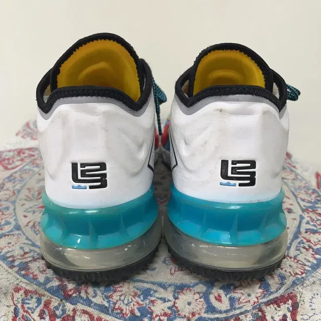 나이키 르브론 18 로우 카툰 아트 농구화 운동화 290 E00982 상품이미지2