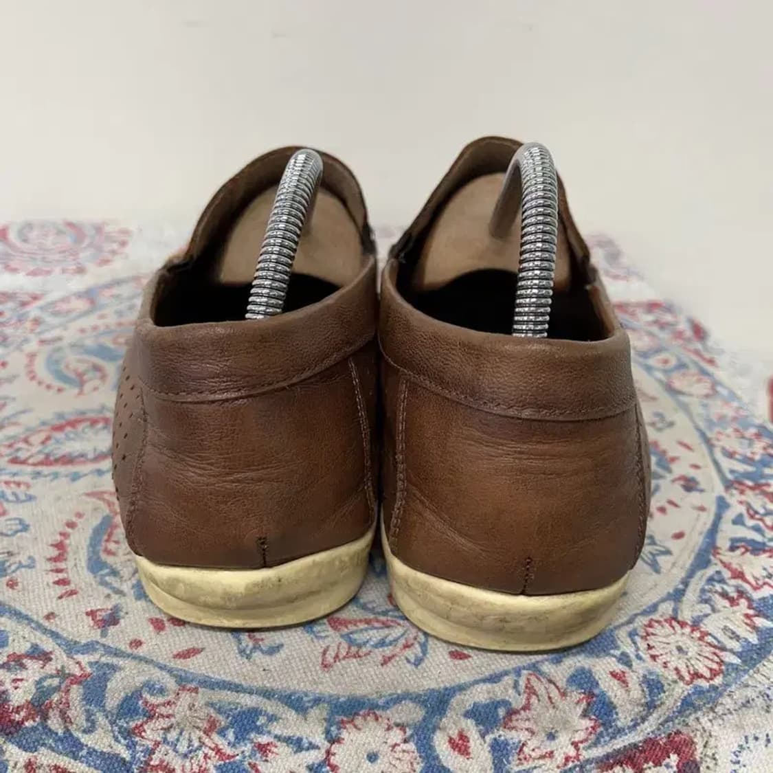 미소페 펀칭 가죽 슬립온 남자 단화 255 E00993 상품이미지2