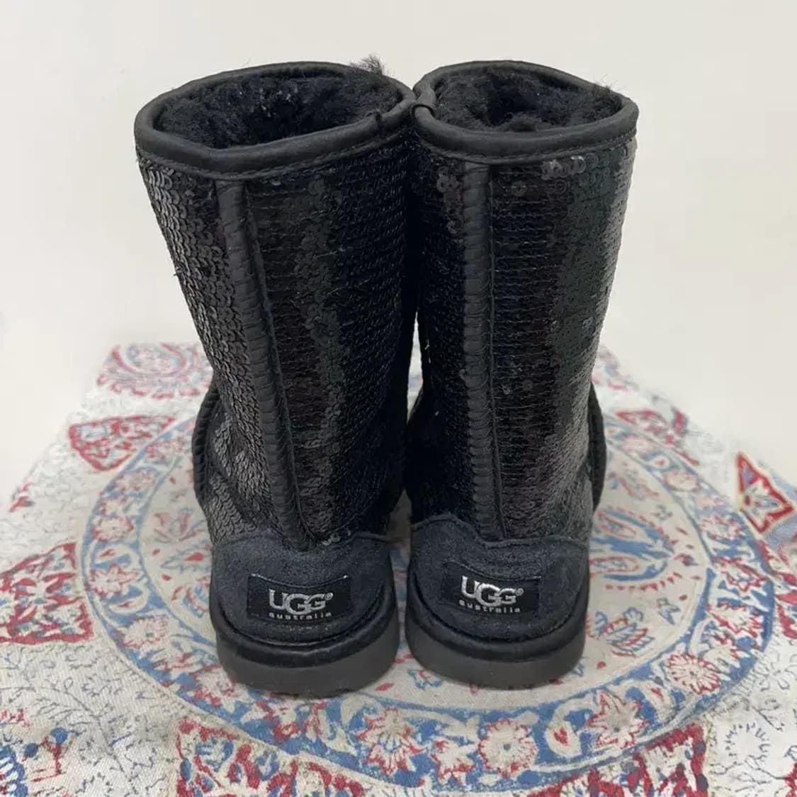 UGG 클래식 숏 스팽글 세퀸부츠 어그부츠 230 E01002 상품이미지2