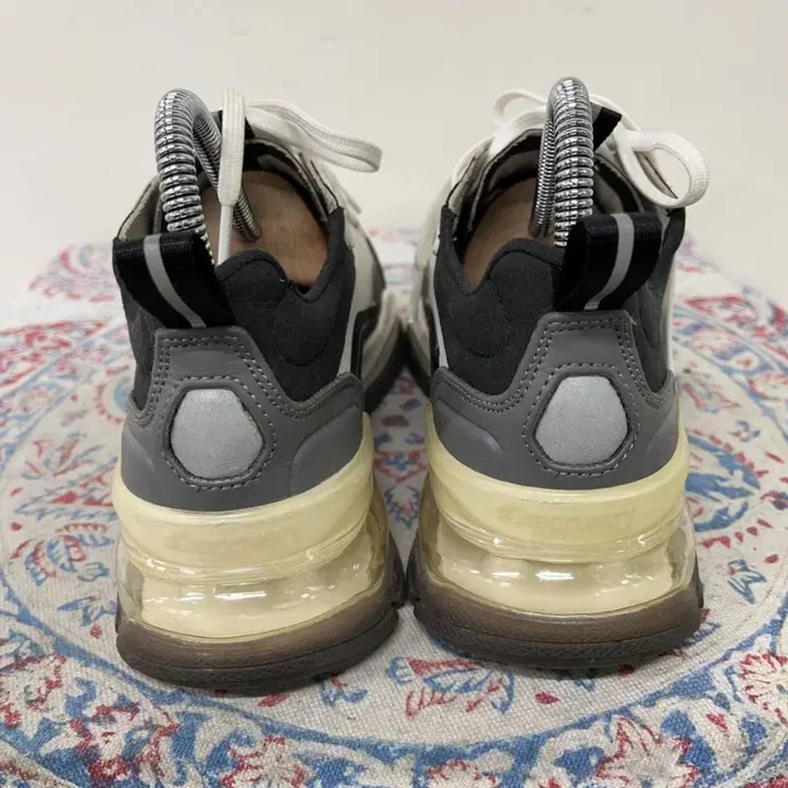 디스커버리 익스페디션 버킷 디워커 V2 에어 운동화 230 E01009 상품이미지2