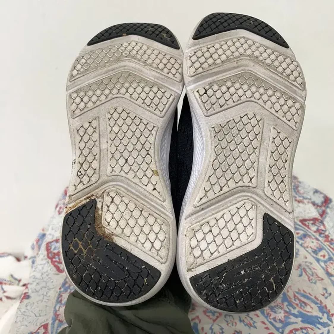 스케쳐스 고 런 엘리베이트 메모리폼 운동화 캐주얼화 235 E01023 상품이미지4