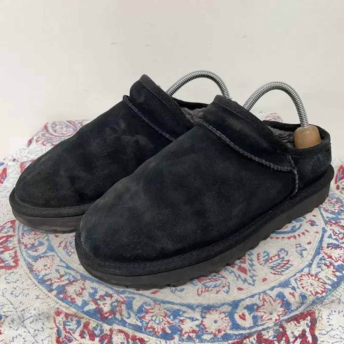 어그 UGG 클래식 슬리퍼 블랙 어그부츠 250 E01055 상품이미지1