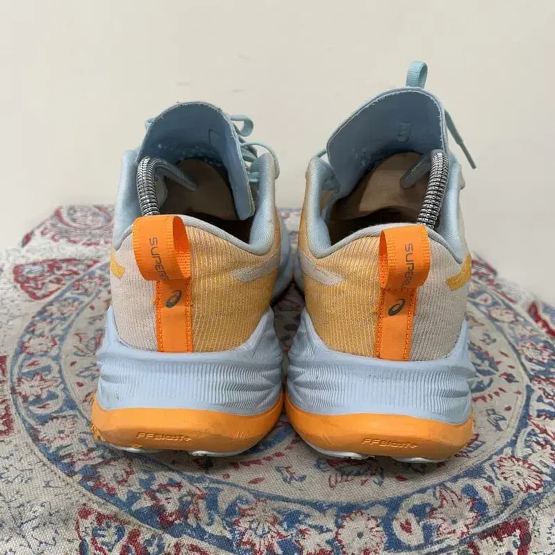 아식스 슈퍼블라스트 러닝화 운동화 265 E01052 상품이미지2