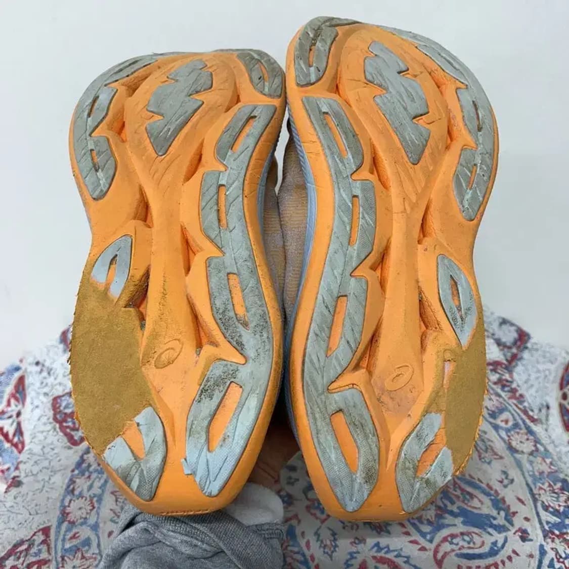 아식스 슈퍼블라스트 러닝화 운동화 265 E01052 상품이미지4