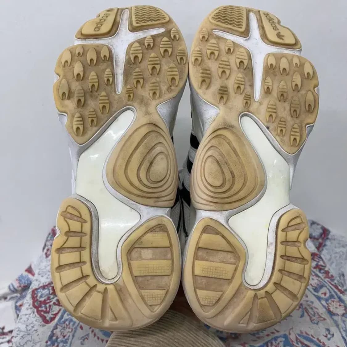 아디다스 테프라 러너 운동화 스니커즈 250 E01085 상품이미지4