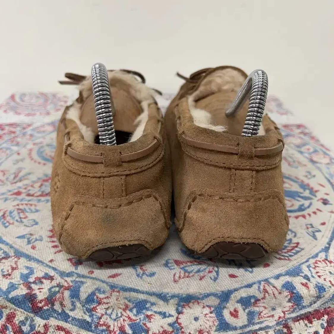 어그 UGG 다코타 모카신 털신발 방한화 235 E01093 상품이미지2