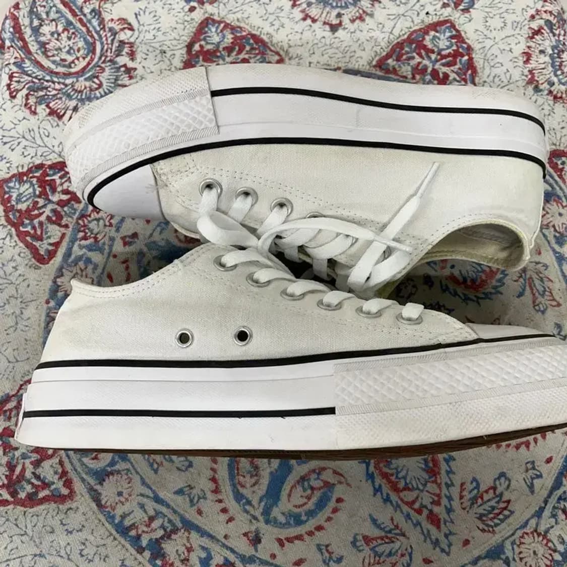 컨버스 척테일러 올스타 리프트 스니커즈 245 E01096 상품이미지3