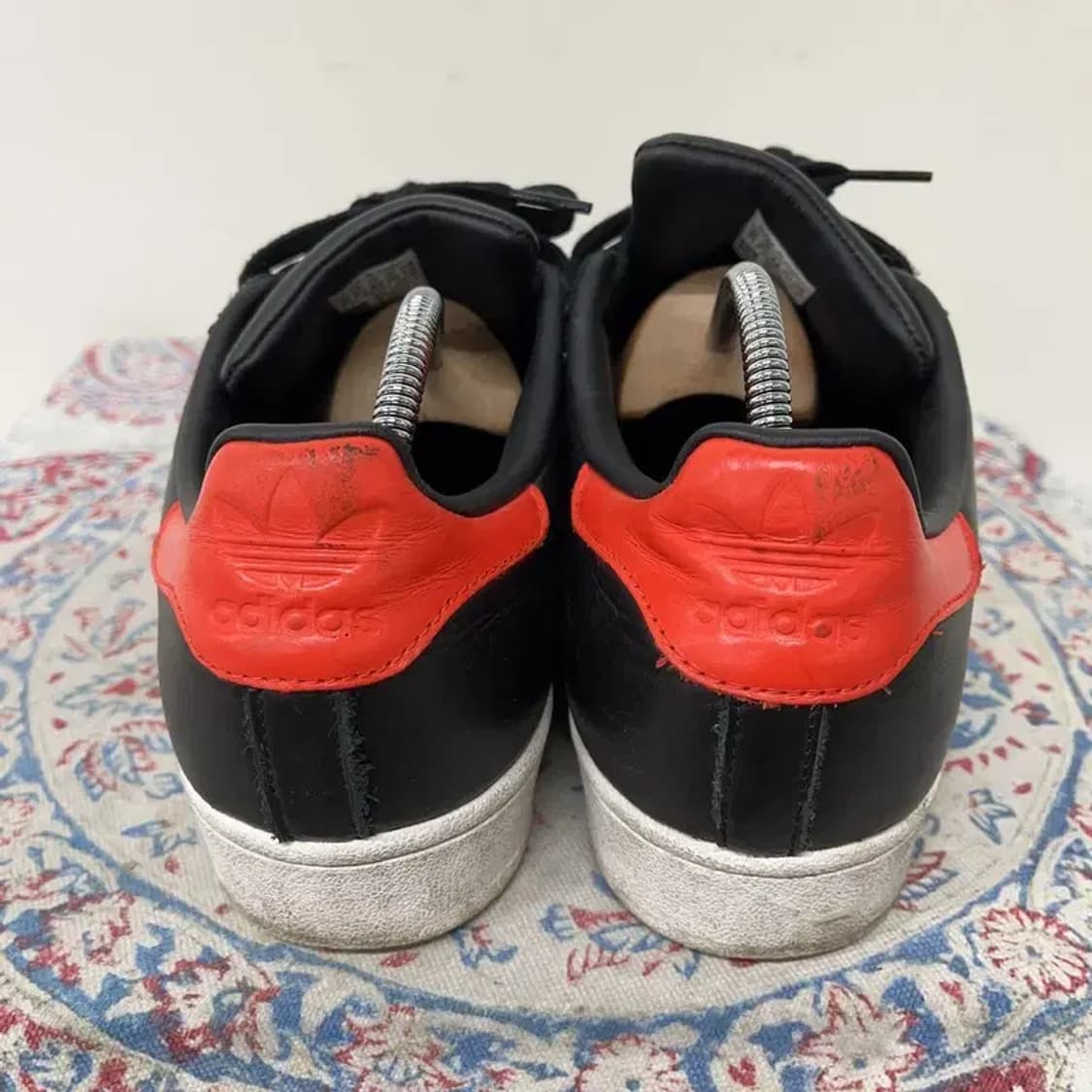 아디다스 슈퍼스타 블랙 볼드 오렌지 스니커즈 280 E01110 상품이미지2