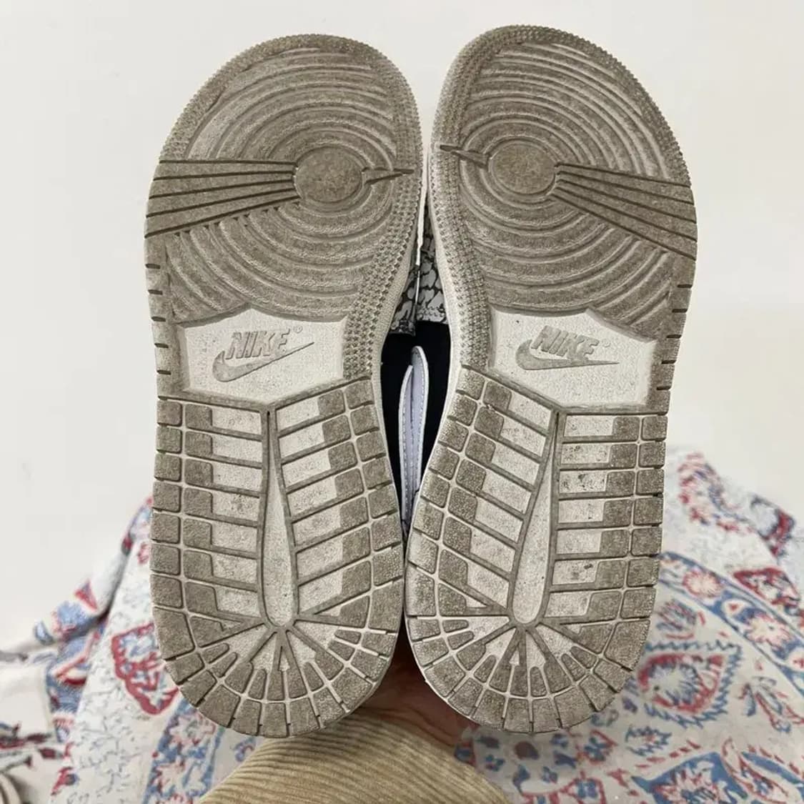 나이키 에어조던 1 레트로 로우 시멘트 스니커즈 235 E01111 상품이미지4