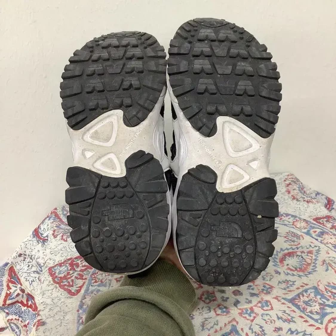 노스페이스 헥사 트리플 운동화 캐주얼화 240 E01123 상품이미지4