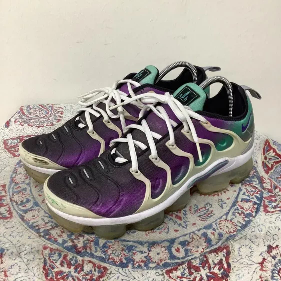 나이키 에어 베이버맥스 플러스 퍼플 오로라 스니커즈 265 E01126 상품이미지1