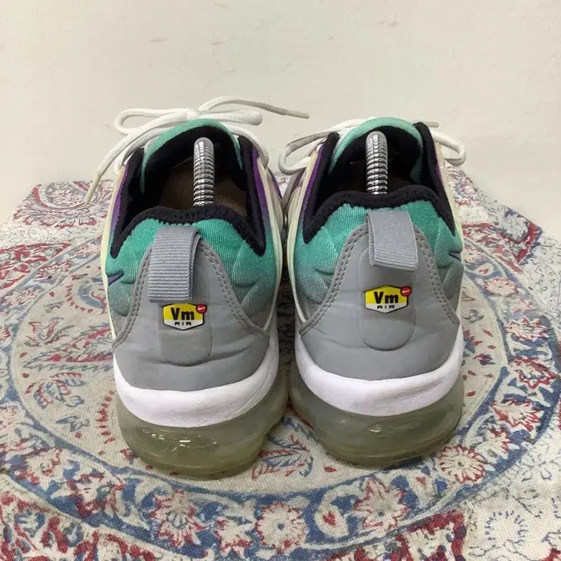 나이키 에어 베이버맥스 플러스 퍼플 오로라 스니커즈 265 E01126 상품이미지2