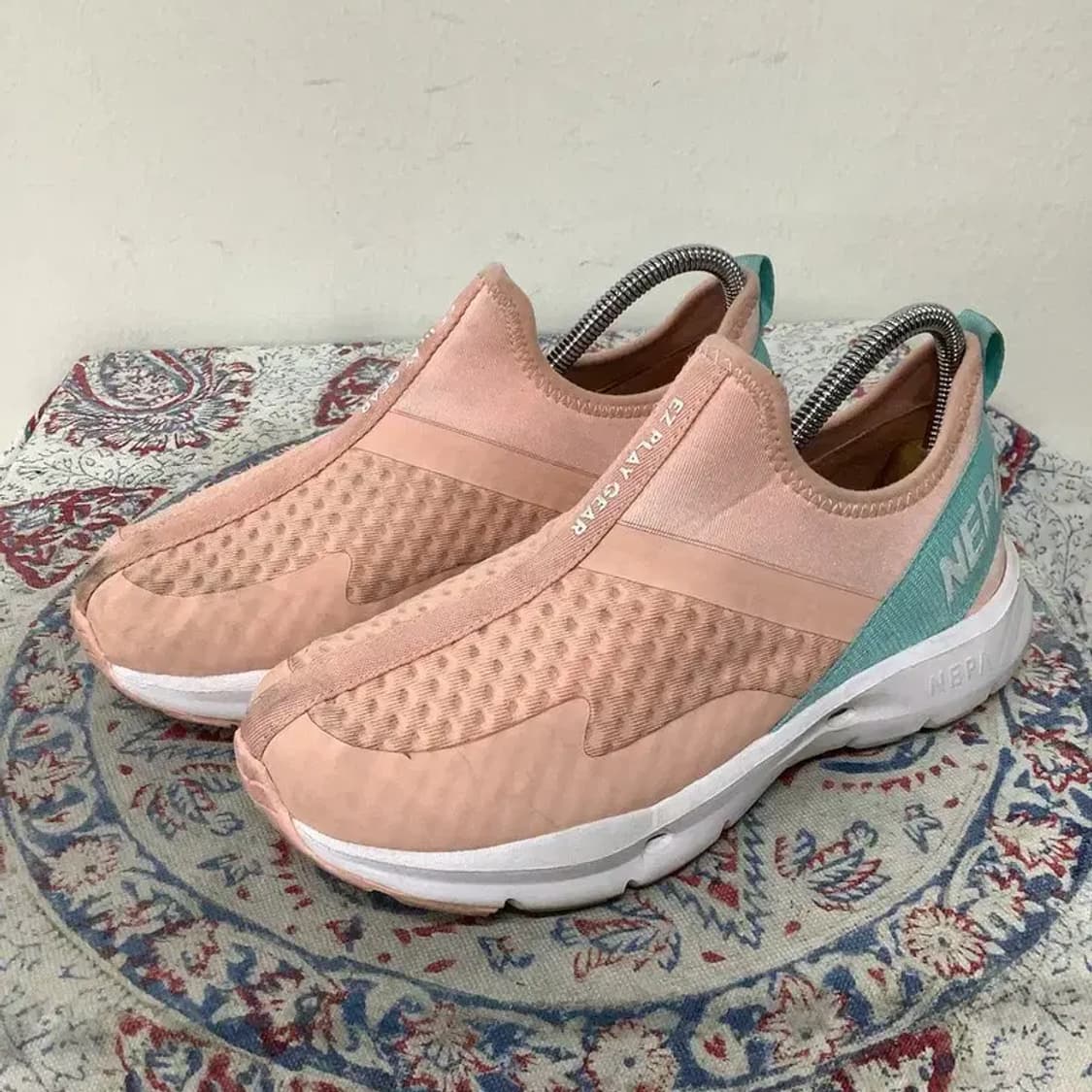 네파 암피오 에어리 슬립온 캐주얼화 신발 230 E01137 상품이미지1