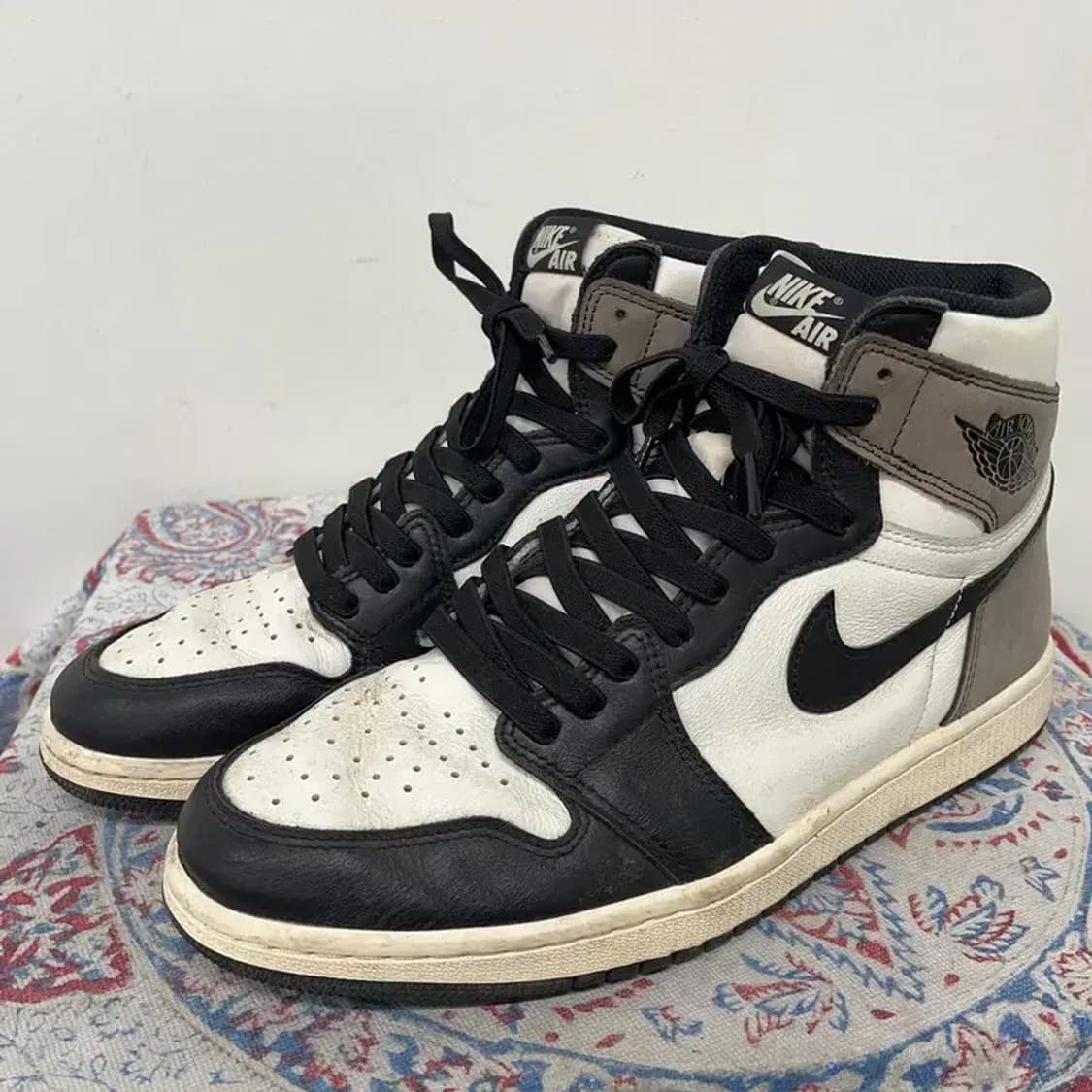 나이키 에어 조던 1 하이 OG 다크 모카 스니커즈 285 E01154 상품이미지1