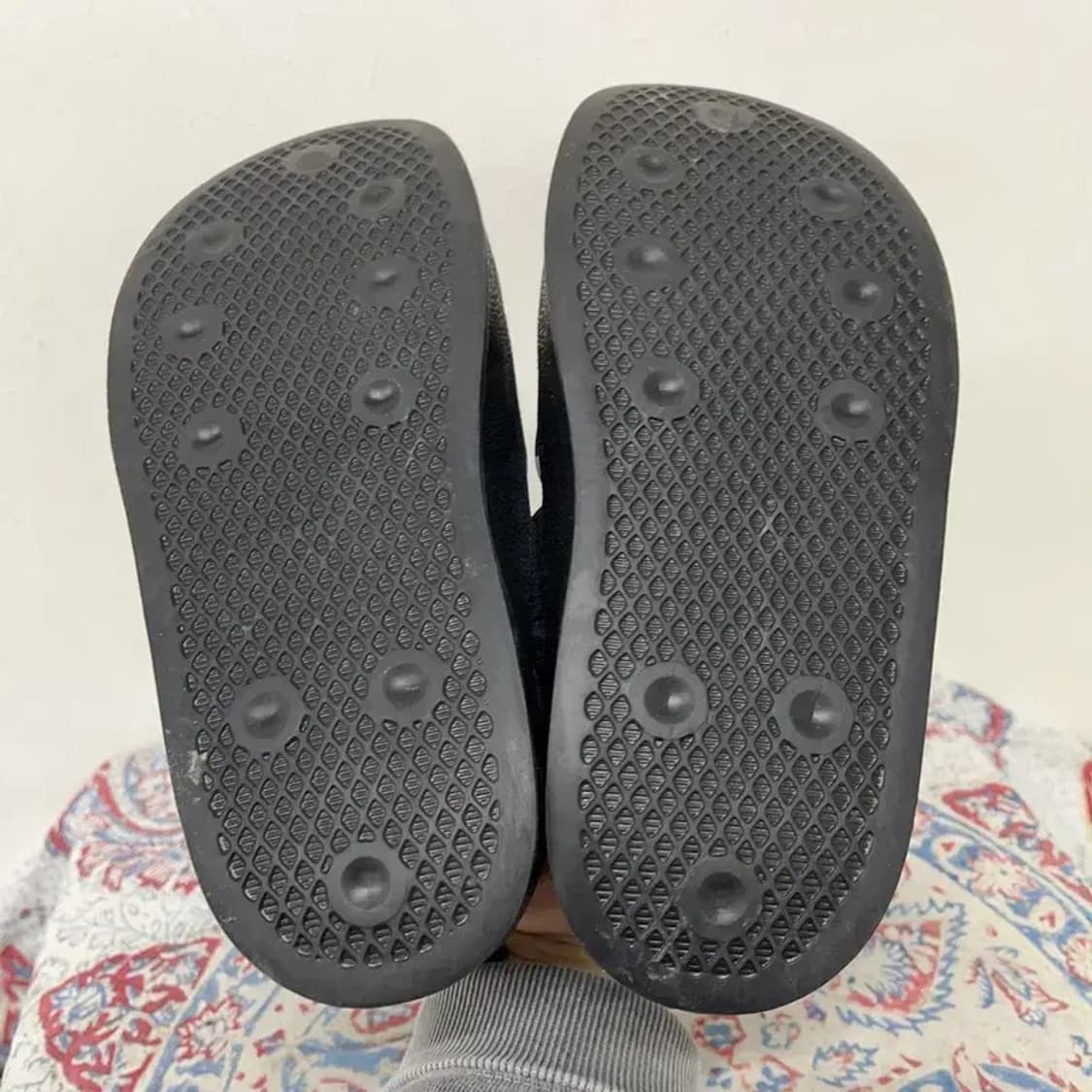 아디다스 퍼피렛 코어 블랙 슬립온 방한화 겨울신발 225 E01155 상품이미지4