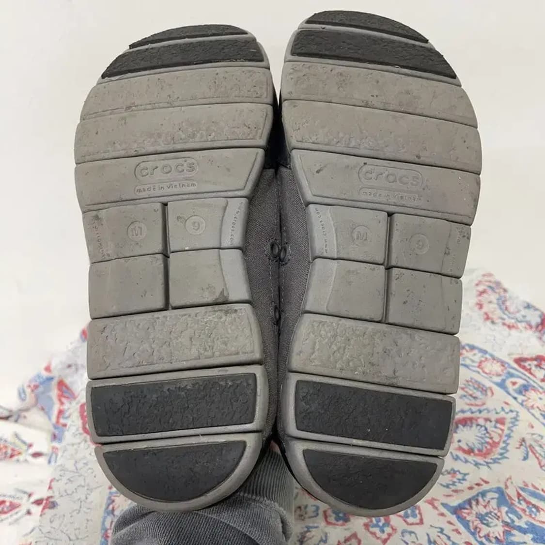 크록스 스트레치 솔 로퍼 슬립온 M9 E01164 상품이미지4