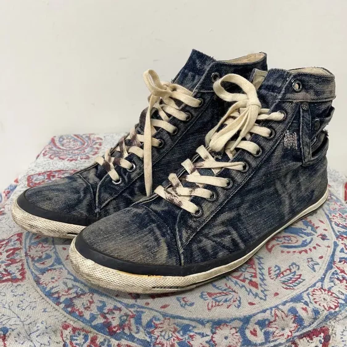 디젤 더티워싱 데님 하이탑 스니커즈 운동화 43 E01173 상품이미지1