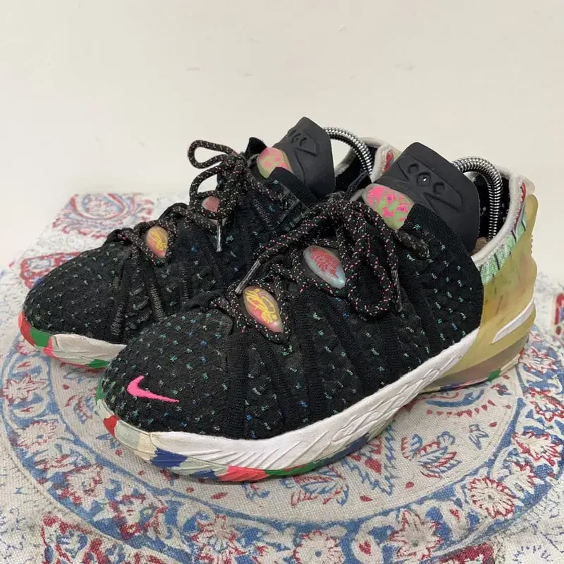 나이키 르브론 18 스니커즈 운동화 230 E01178 상품이미지1