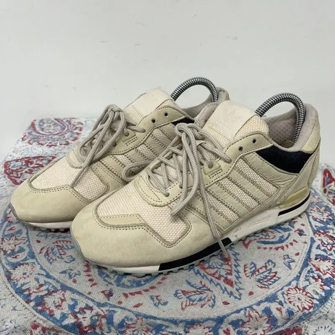 아디다스 ZX700 스니커즈 운동화 225 E01186 상품이미지1