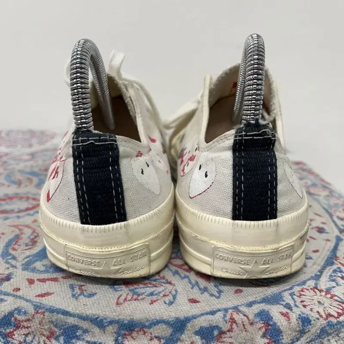 꼼데가르송 컨버스 척 70 멀티하트 로우 스니커즈 240 E01188 상품이미지2