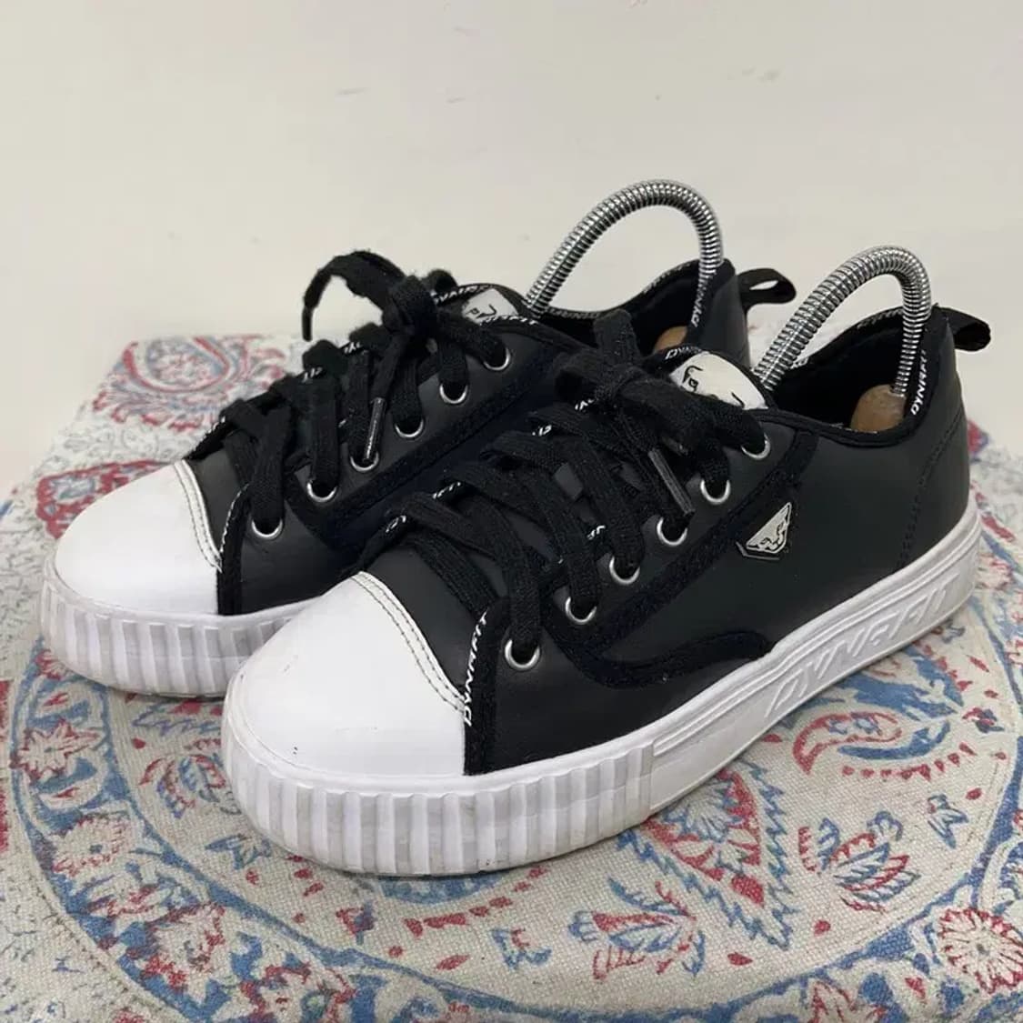 다이나핏 팬코 레터링 스니커즈 운동화 240 E01191 상품이미지1