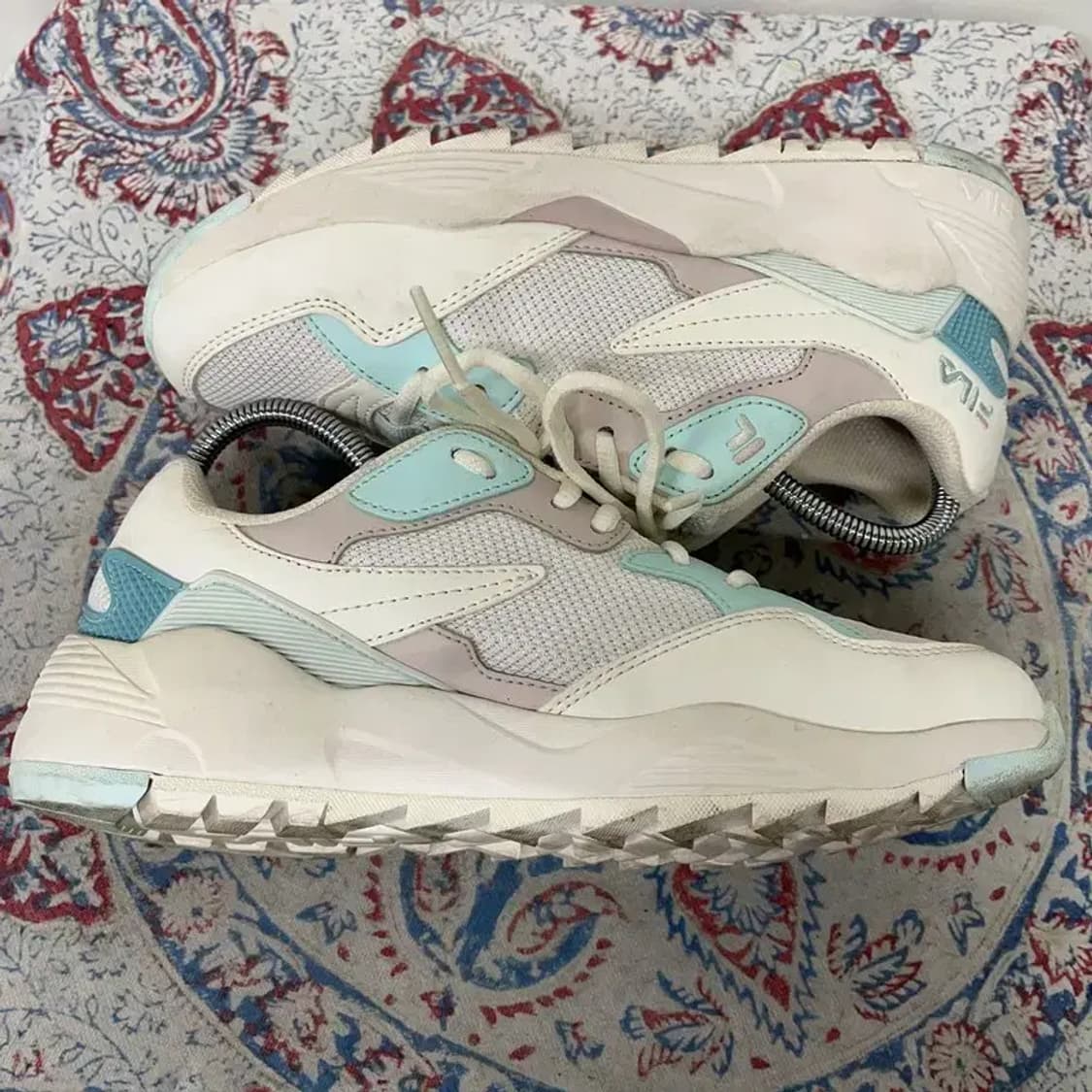 필라 휠라 볼트 어글리슈즈 운동화 235 E01205 상품이미지3