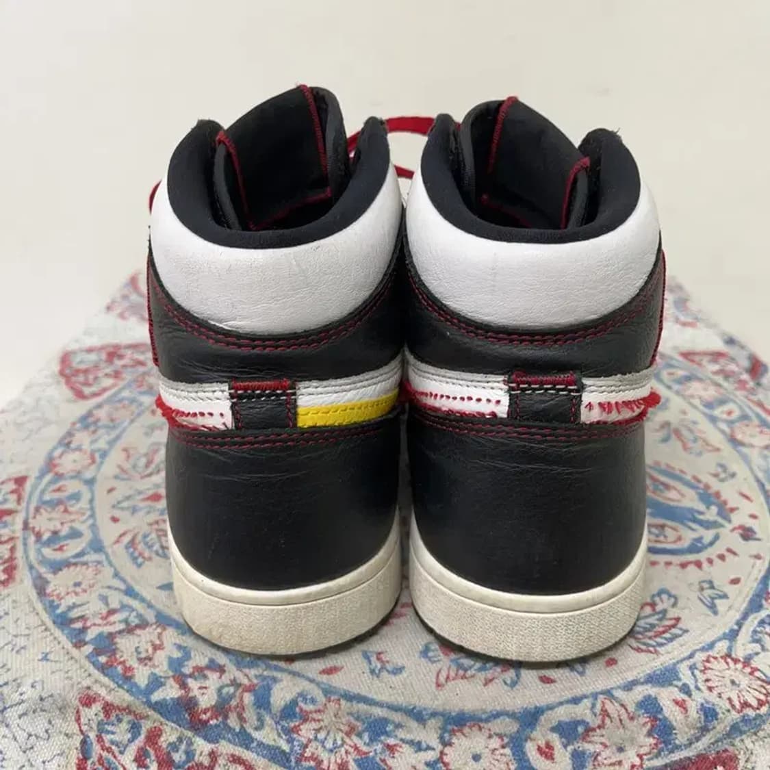 나이키 조던 1 레트로 하이 디파이언트 스니커즈 275 E01207 상품이미지2