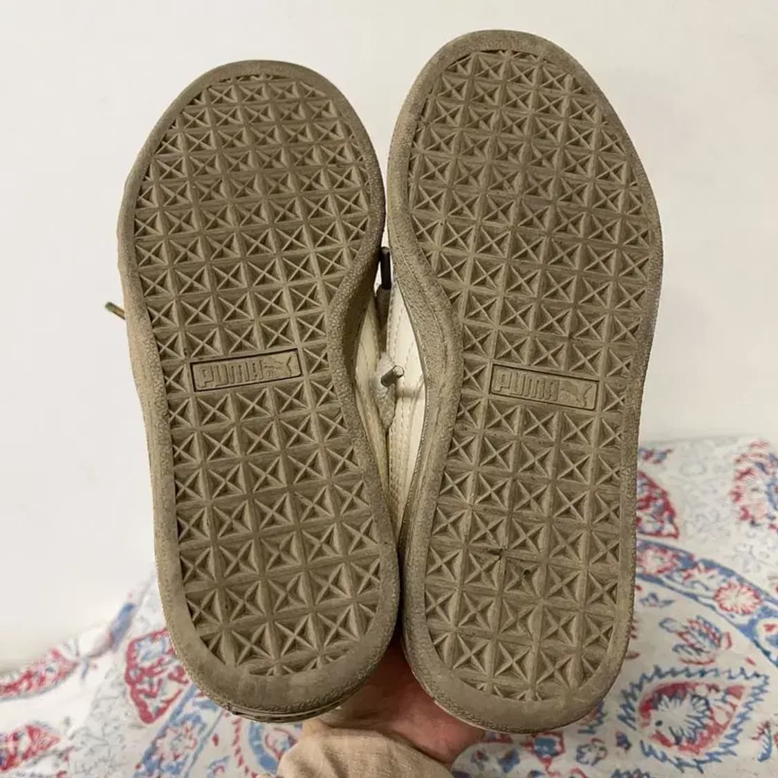 푸마 바스켓 하트 페이턴트 스니커즈 운동화 220 E01211 상품이미지4