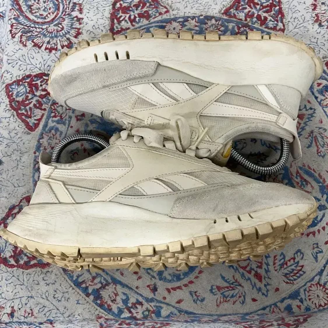 리복 클래식 레더 레거시 스니커즈 230 E01221 상품이미지3