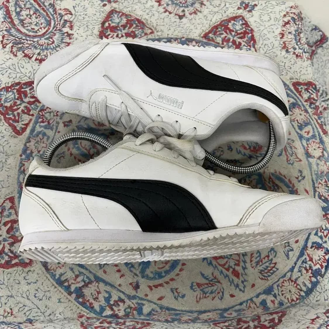 푸마 투리노 화이트 스니커즈 신발 245 E01242 상품이미지3