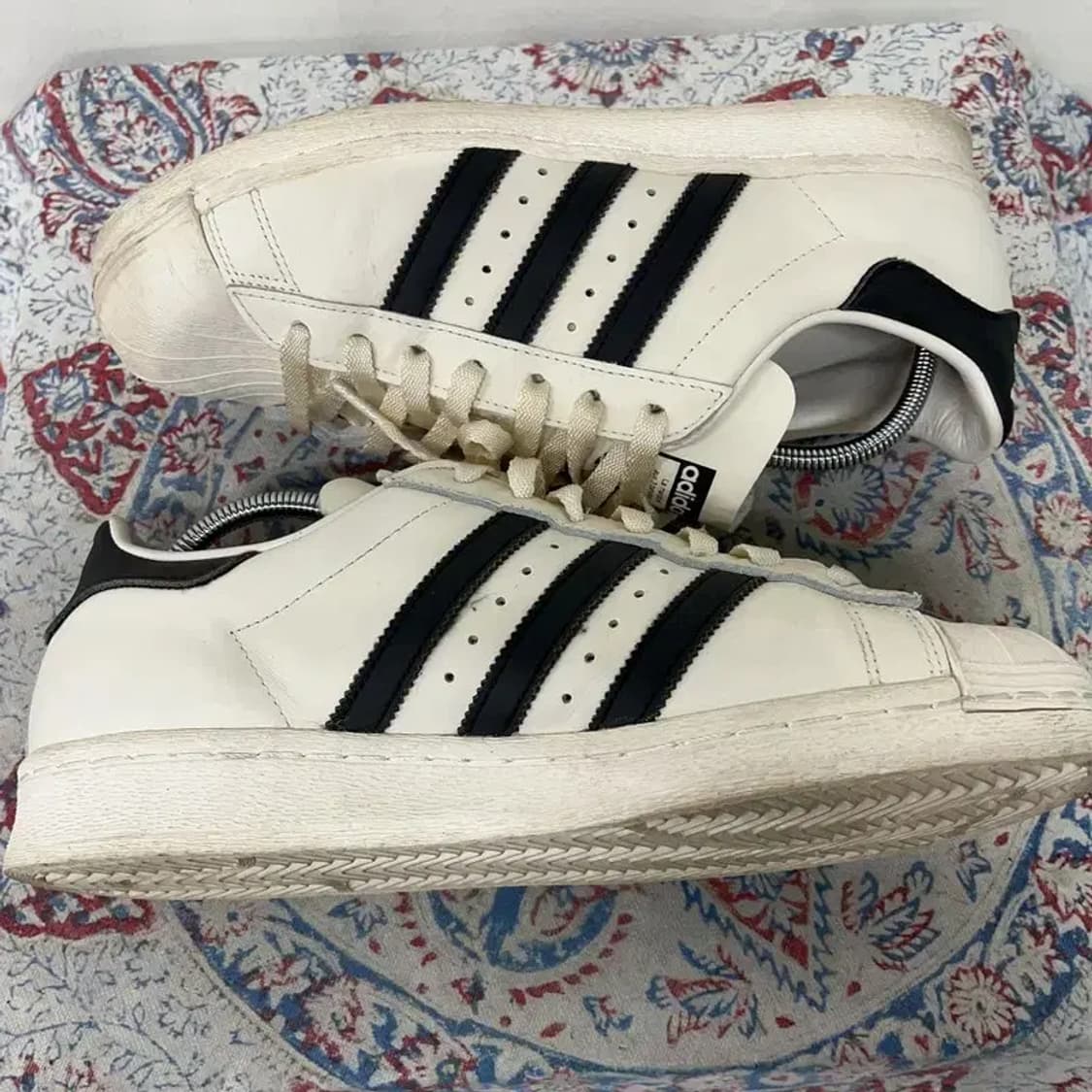 아디다스 슈퍼스타 82 오프 화이트 코어 스니커즈 280 E01249 상품이미지3