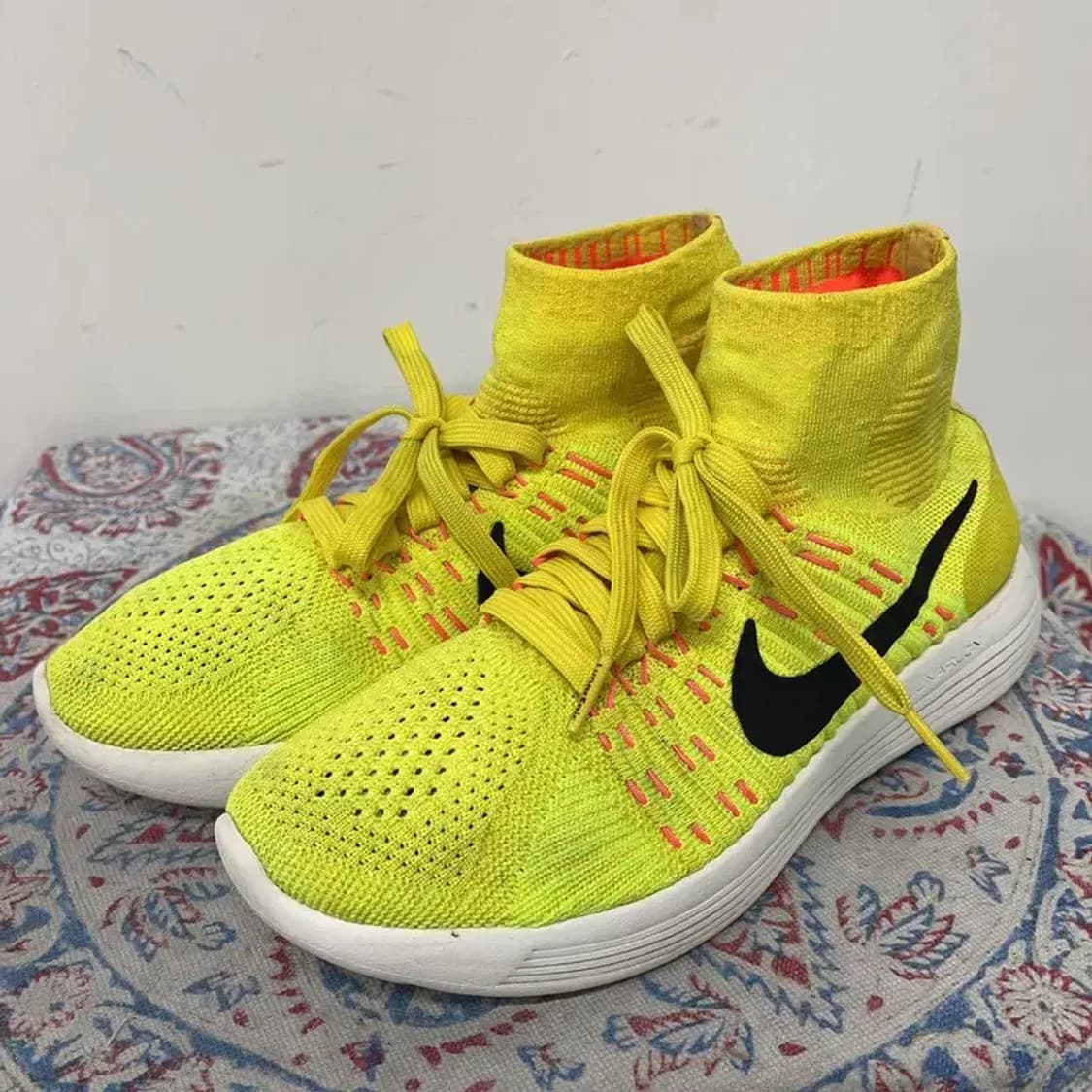 나이키 루나에픽 플라이니트 옐로우 러닝화 운동화 250 E01251 상품이미지1