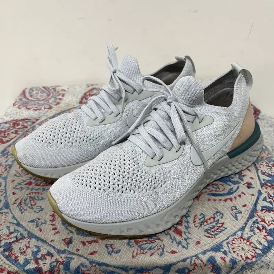 나이키 에픽 리액트 플라이니트 러닝화 운동화 235 E01252 상품이미지1