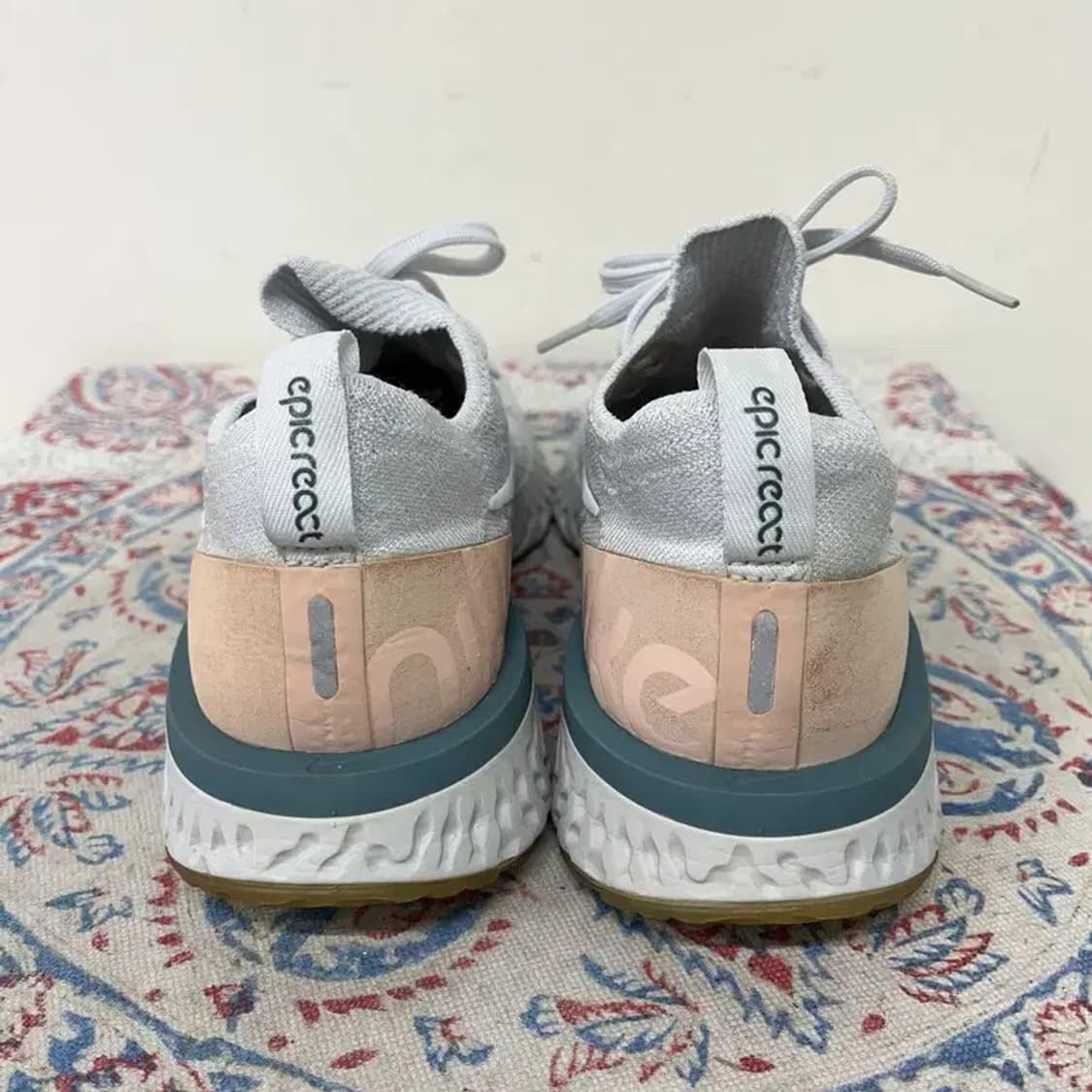 나이키 에픽 리액트 플라이니트 러닝화 운동화 235 E01252 상품이미지2