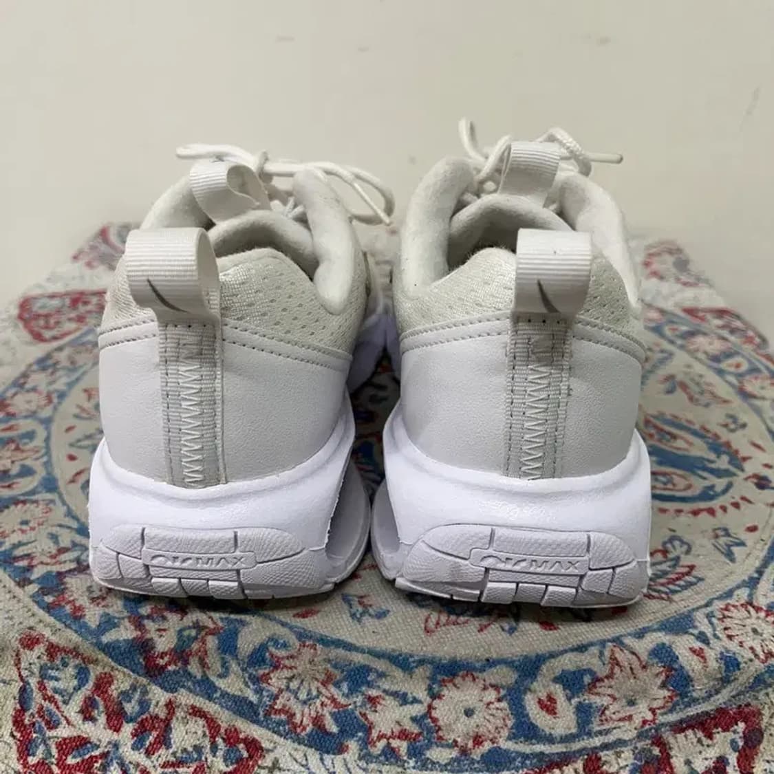 나이키 에어맥스 인터락 라이트 러닝화 운동화 235 E01254 상품이미지2