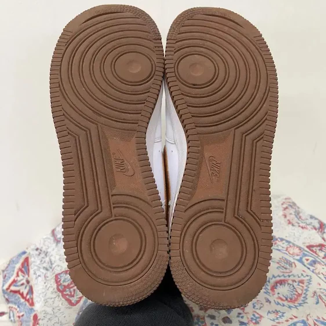 나이키 에어 포스 1 로우  피칸 스니커즈 275 E01259 상품이미지4