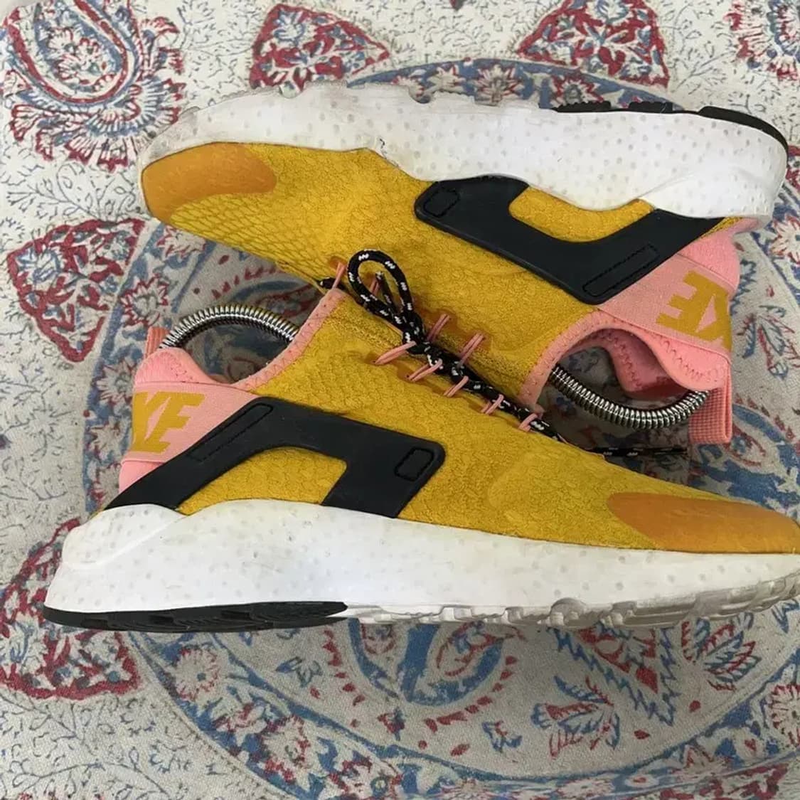 나이키 에어 허라취 런 울트라 옐로우 스니커즈 운동화 235 E01260 상품이미지3