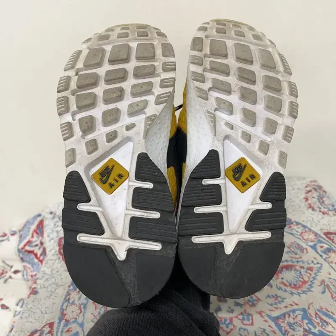 나이키 에어 허라취 런 울트라 옐로우 스니커즈 운동화 235 E01260 상품이미지4