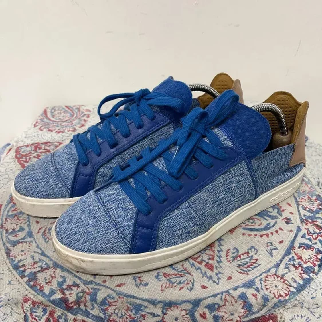 아디다스 X 퍼렐 윌리엄스 벌크 레이스 업 스니커즈 260 E01269 상품이미지1