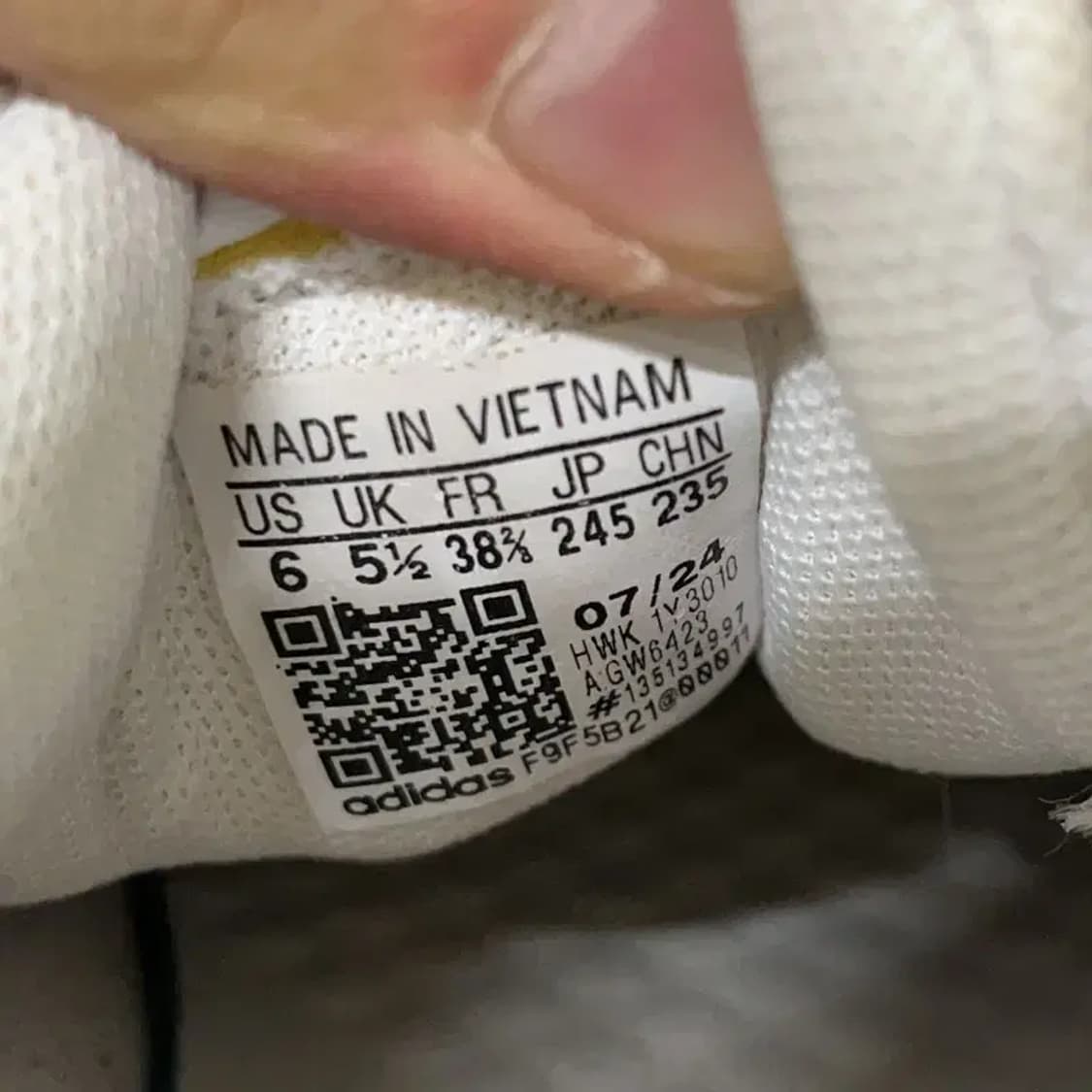 아디다스 텐사우르 스니커즈 운동화 245 E01286 상품이미지5