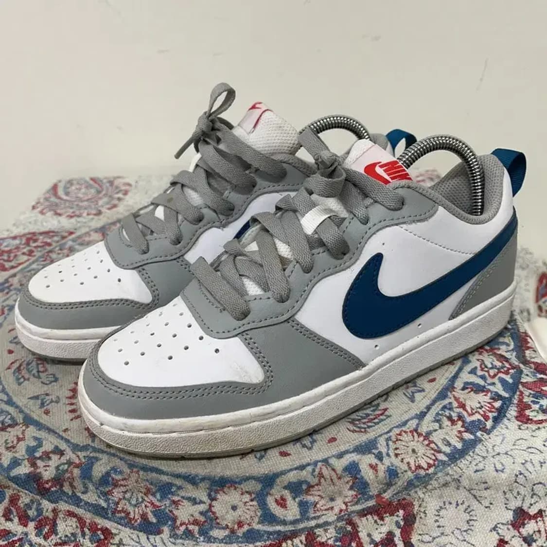 나이키 코트 버로우 로우 2 스모크 그레이 스니커즈 230 E01296 상품이미지1