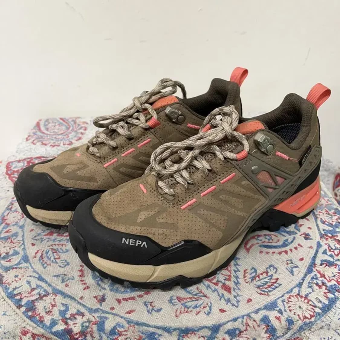네파 아웃도어 트레킹화 등산화 230 E01332 상품이미지1