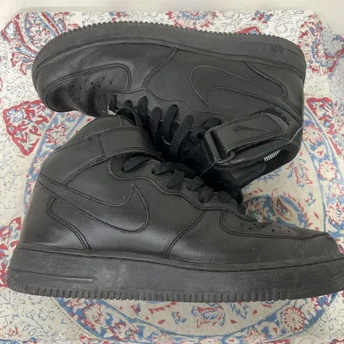 나이키 에어포스 1 미드 올블랙 스니커즈 운동화 265 E01316 상품이미지3