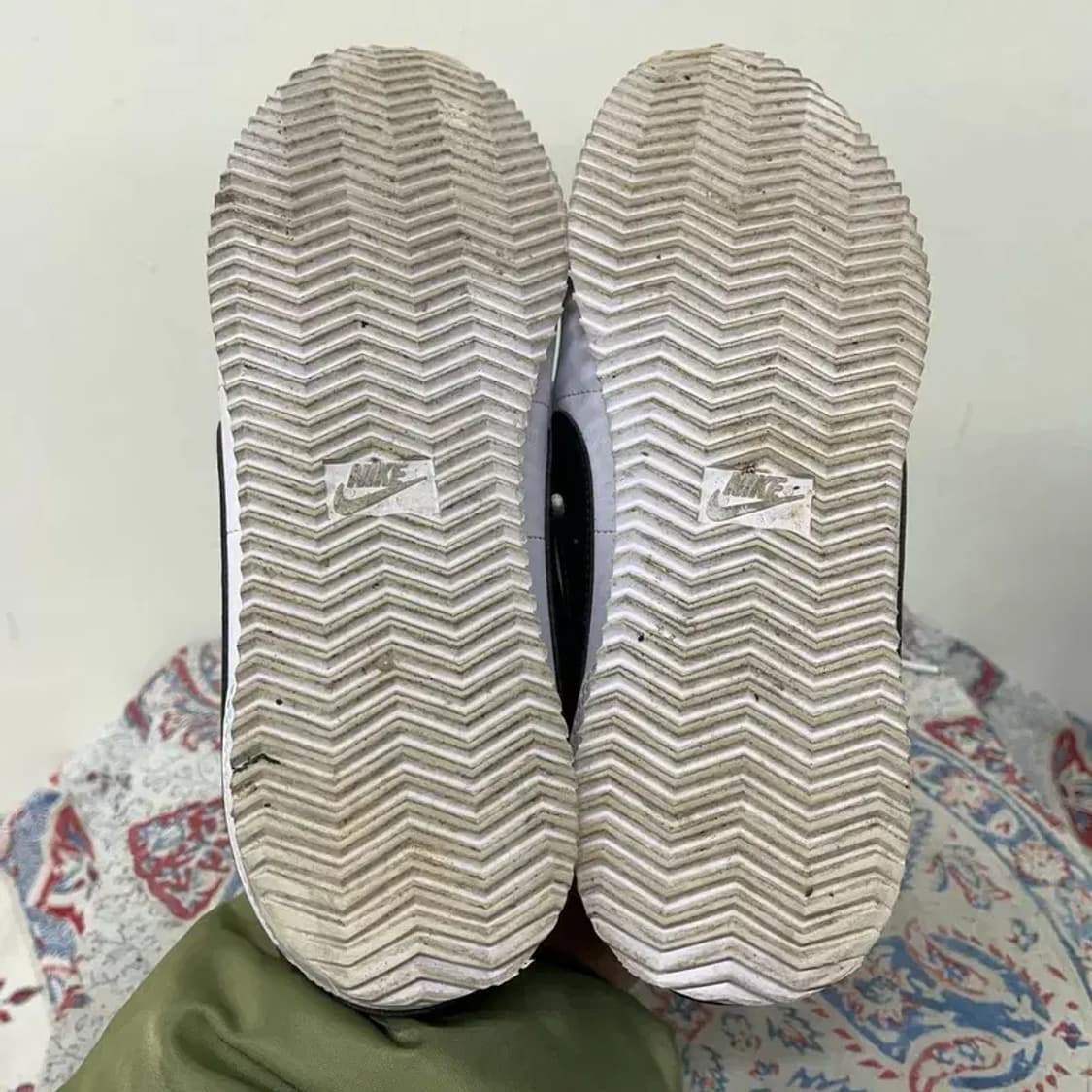 나이키 코르테스 검흰 스니커즈 신발 250 E01326 상품이미지4